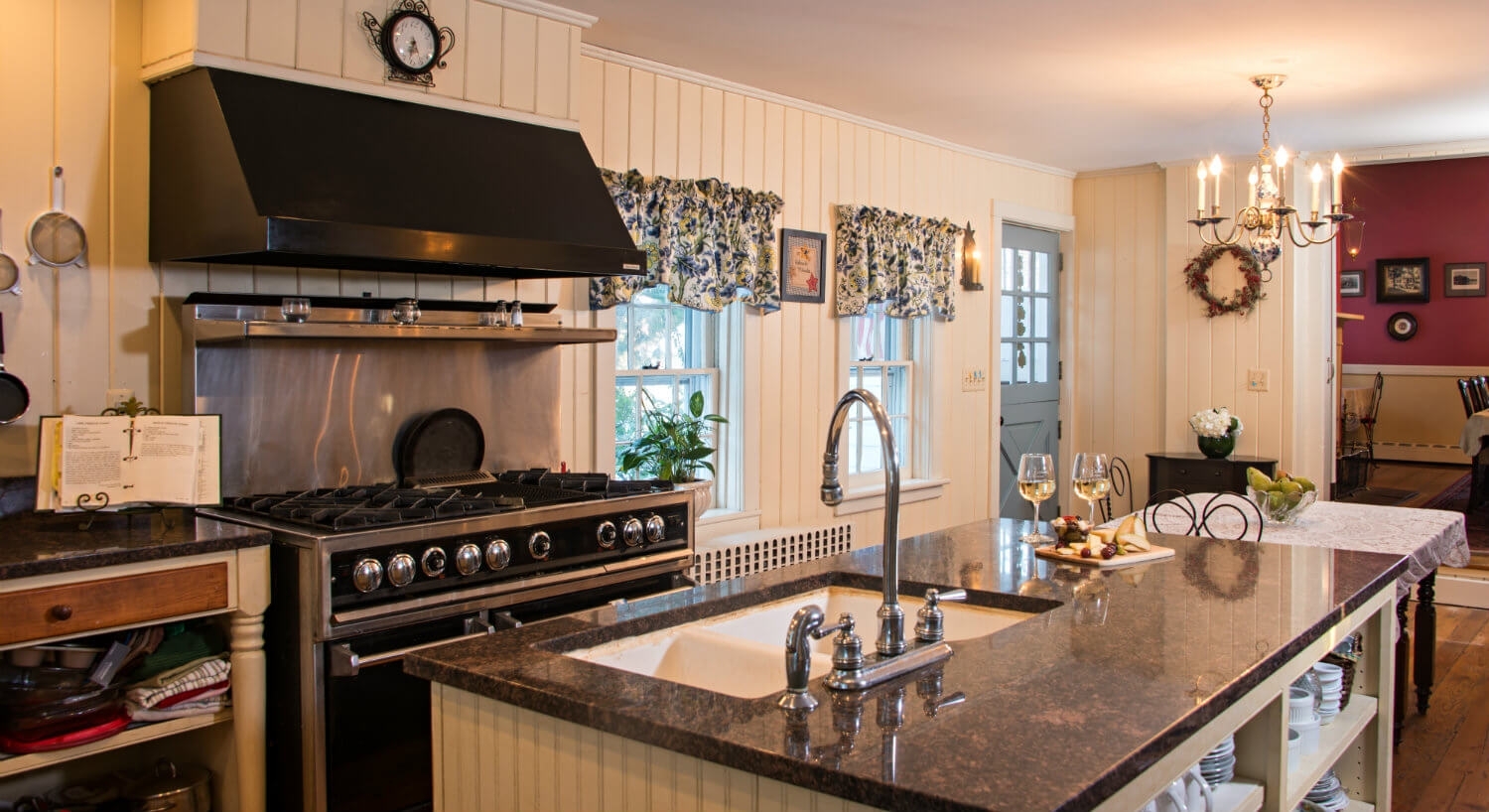 Caldwell House Bed and Breakfast Photo Tour